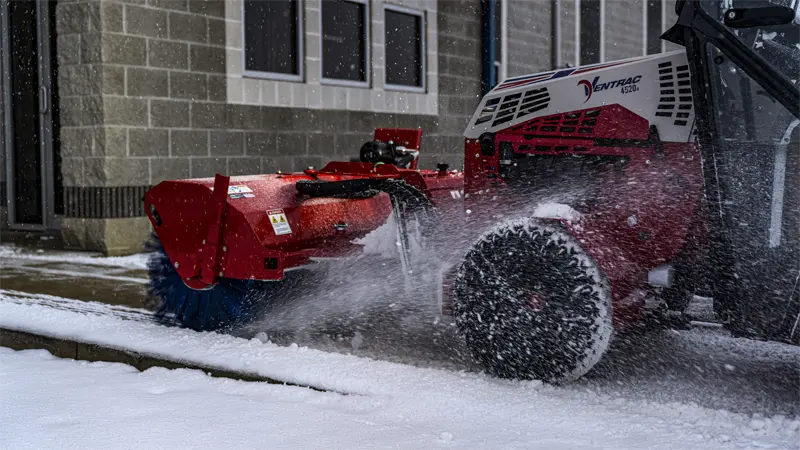 Drive up to a building and reverse the rotation of the Broom to clean the path right up to the entrance